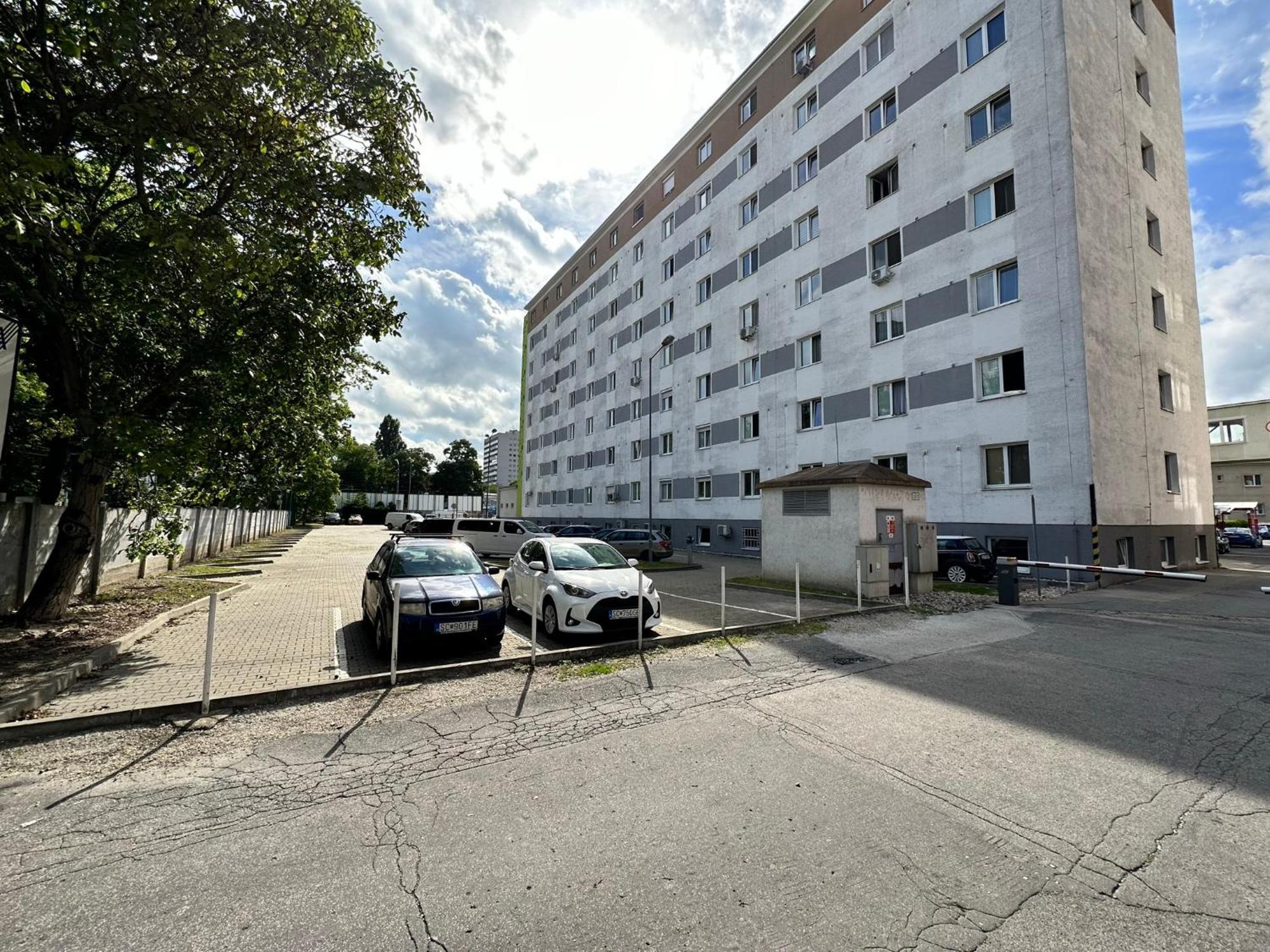 Cozy Studio Apartment In The Wider Center Bratislava Buitenkant foto