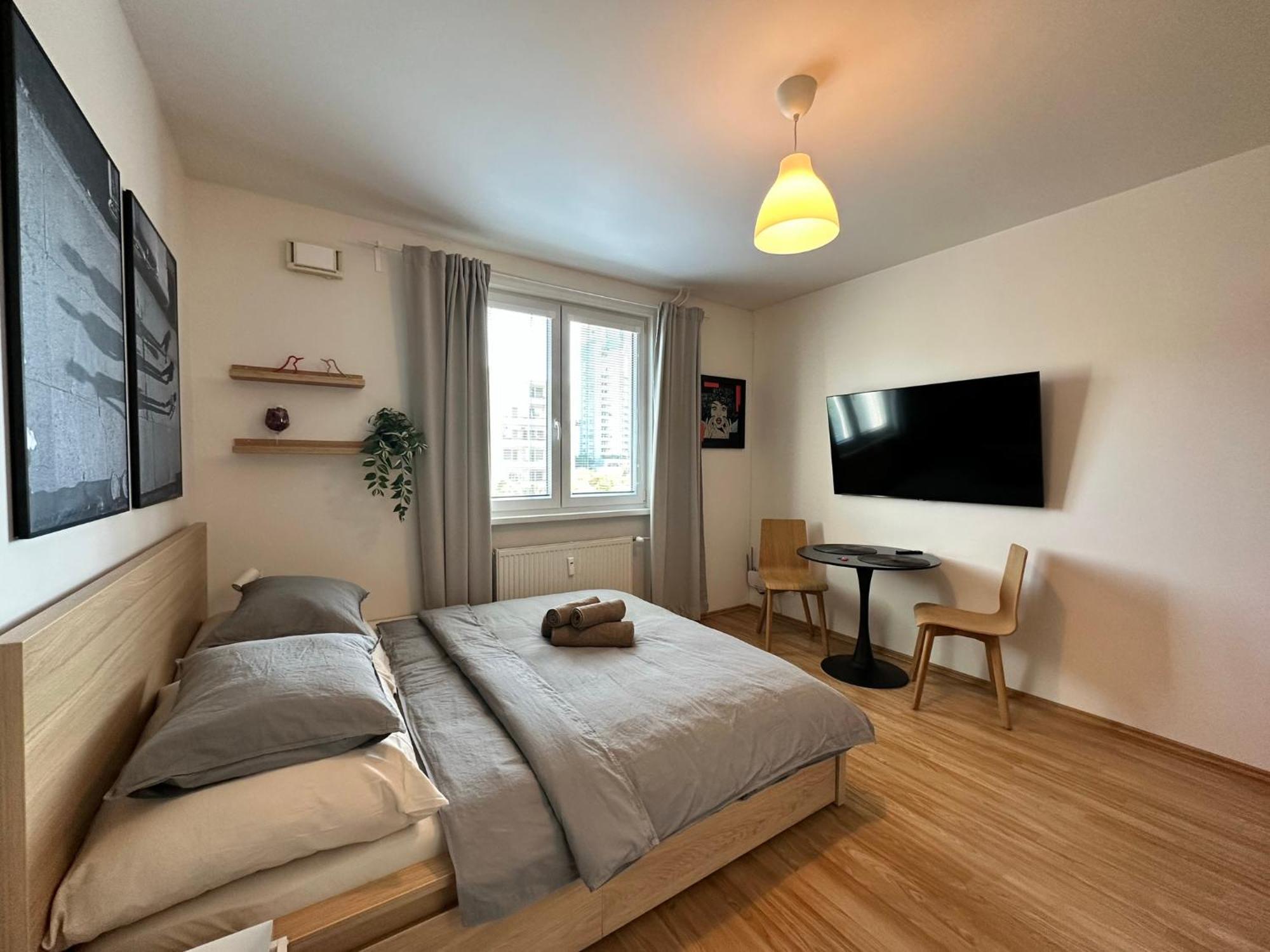 Cozy Studio Apartment In The Wider Center Bratislava Buitenkant foto