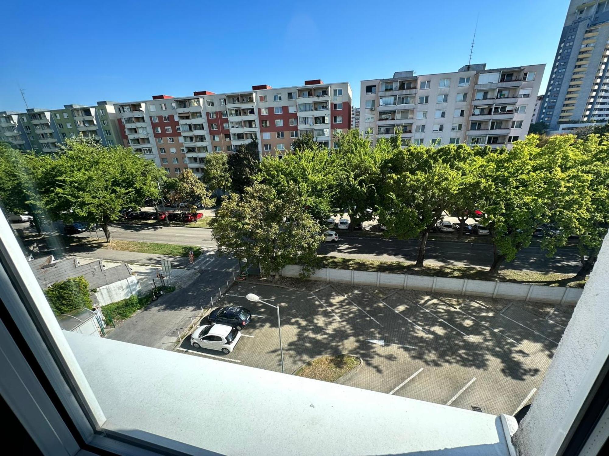 Cozy Studio Apartment In The Wider Center Bratislava Buitenkant foto